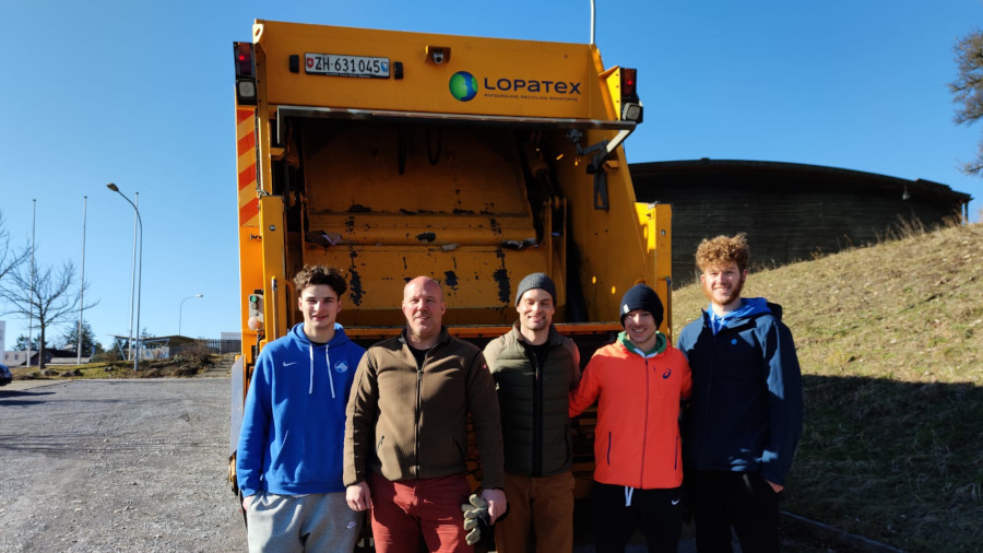 Starker Einsatz beim Zeitungssammeln in Engstringen